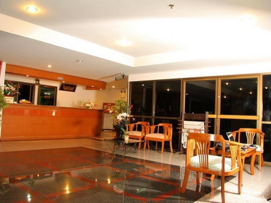 Js Tower Hotel Bangkok Kültér fotó