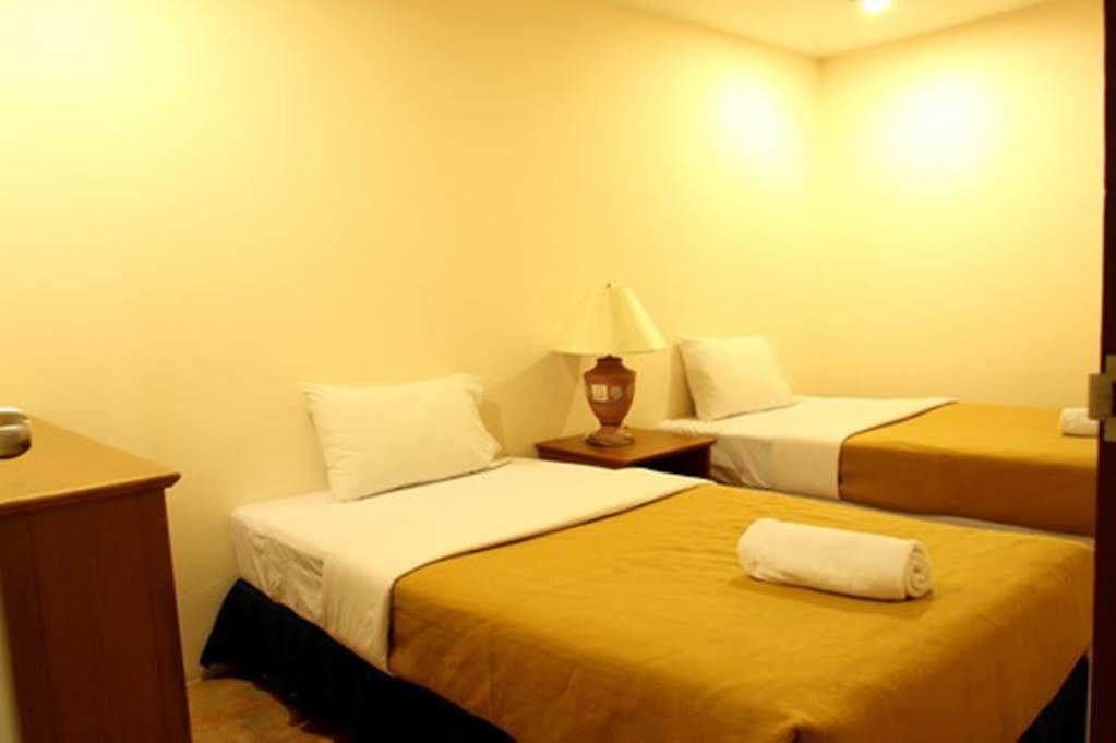 Js Tower Hotel Bangkok Kültér fotó