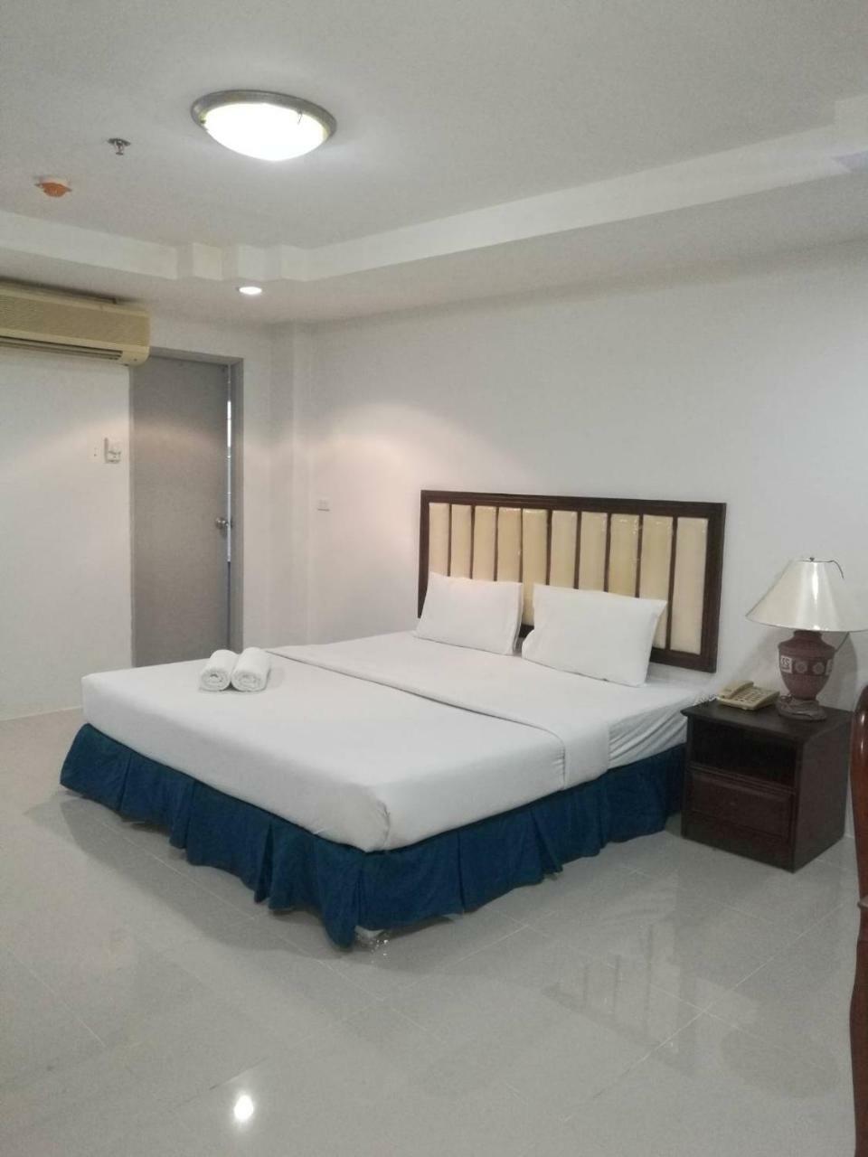 Js Tower Hotel Bangkok Kültér fotó