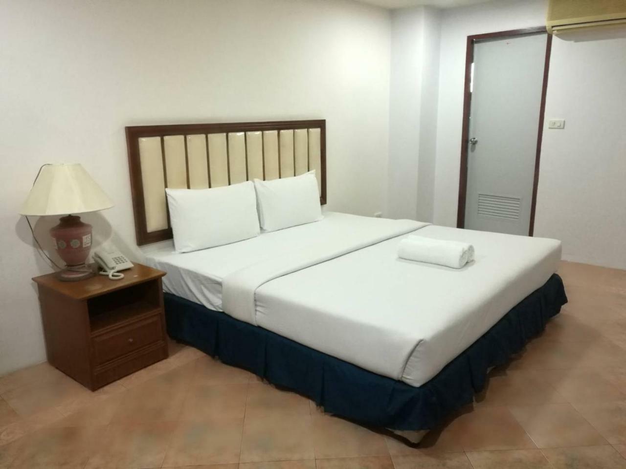 Js Tower Hotel Bangkok Kültér fotó